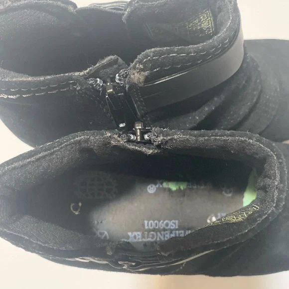 Earth Origins Suede Bootie - Picture 8 of 8